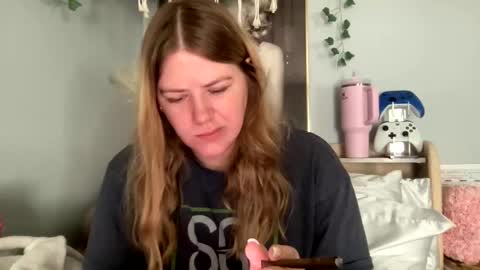 Snapshot of allyanalangel chatting on March 9, 8:52 pm allyanalangel online show from March 9, 8:52 pm