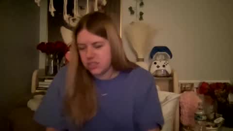 Snapshot of allyanalangel chatting on February 15, 11:38 pm allyanalangel online show from February 15, 11:38 pm