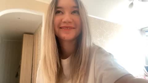 Trisha online show from February 6, 9:45 am