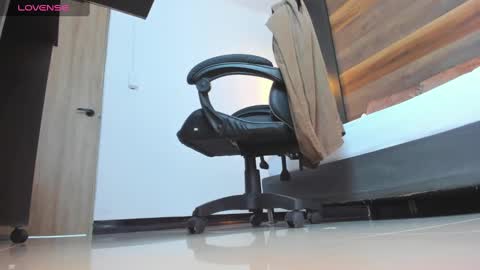 ALMA FENIX  online show from September 17, 1:09 pm