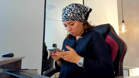 ALMA FENIX  online show from November 3, 12:20 pm