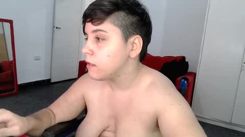 Almond online show from December 5, 11:18 pm