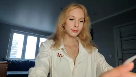 Snapshot of altheadoyel chatting on September 18, 3:10 pm May online show from September 18, 3:10 pm