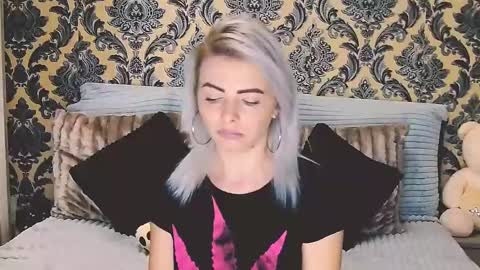 aly online show from February 26, 10:05 am