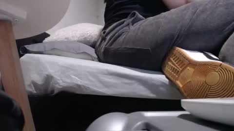 Alyn Maria online show from February 16, 1:27 am