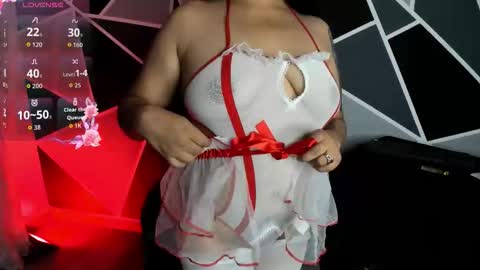 Snapshot of alysa_magic chatting on October 27, 9:53 pm alysa magic online show from October 27, 9:53 pm