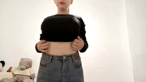 Zara online show from January 15, 6:25 pm