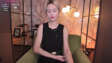 Alysia online show from November 5, 7:35 am