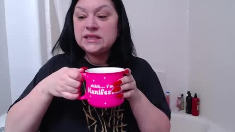 Alyssiaamorexo online show from February 23, 1:56 pm