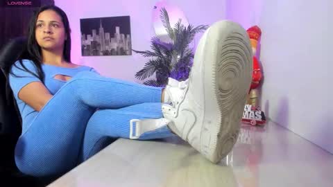 anny online show from November 27, 2:25 am