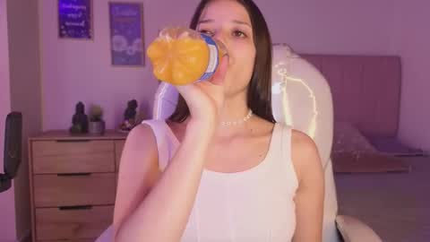 B I A N C A online show from November 20, 3:29 am