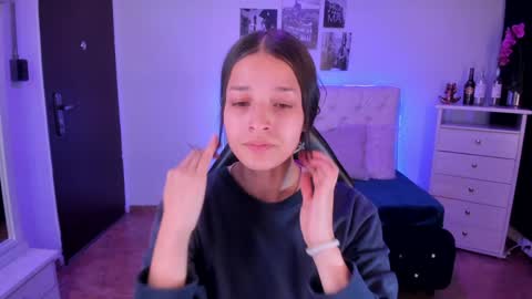 B I A N C A online show from January 7, 3:24 am