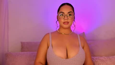 amalia bennet online show from September 11, 9:37 pm