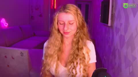 Amalia online show from October 27, 2:23 pm