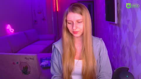 Amalia online show from December 7, 2:13 pm