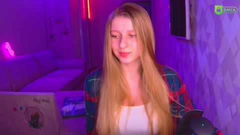 Amalia online show from December 9, 2:06 pm