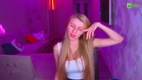 Amalia online show from December 19, 3:59 pm