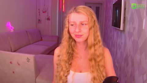 Amalia online show from October 26, 1:17 pm