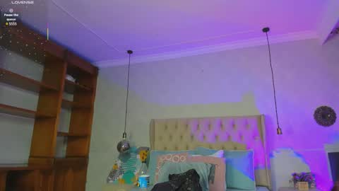 amanda29_ online show from February 23, 7:02 pm