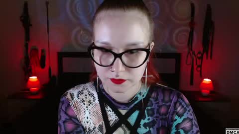 Goddess Amanita online show from December 4, 9:07 am