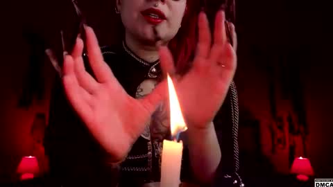 Goddess Amanita online show from November 12, 1:42 pm