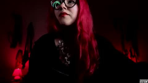 Goddess Amanita online show from October 7, 9:14 am