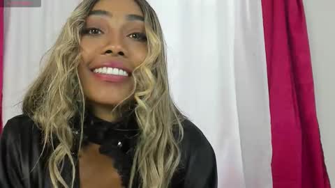 amaraluxe online show from October 28, 8:35 pm