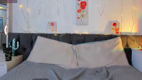 AmaraMoon  online show from November 13, 9:36 pm