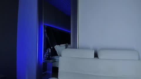 Emily online show from January 16, 12:23 pm