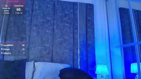 Emily online show from November 16, 9:59 pm