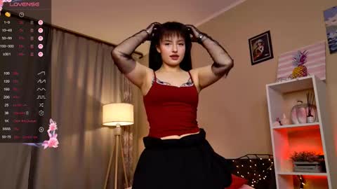 Amaris online show from December 17, 4:27 am