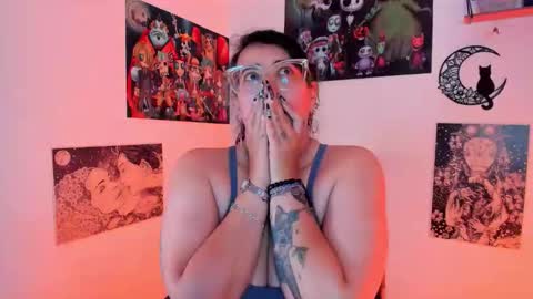 Snapshot of amaryllis_vizcaya chatting on September 23, 1:04 am  Katt   online show from September 23, 1:04 am