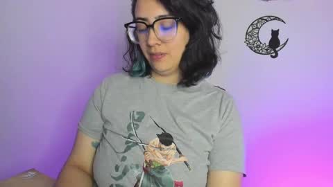 Snapshot of amaryllis_vizcaya chatting on December 20, 11:26 pm  Katt   online show from December 20, 11:26 pm