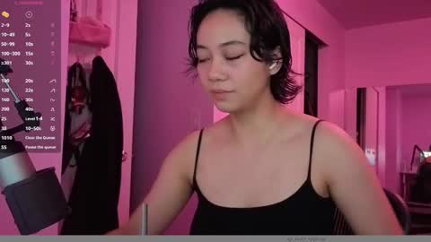 leash online show from February 23, 3:18 am