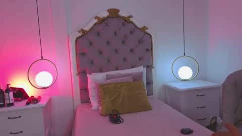 Sara online show from November 16, 11:21 am