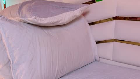 Julieta  online show from January 15, 12:22 pm