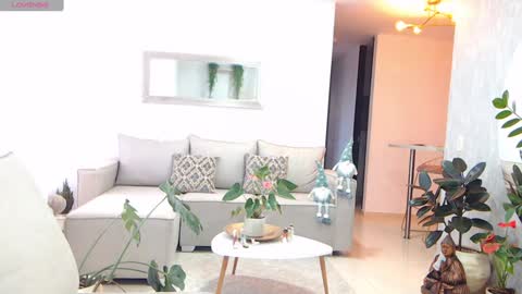 Ambar online show from December 15, 10:15 pm