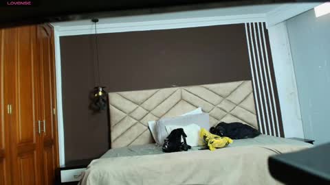 Ambar Ross online show from February 24, 7:09 pm