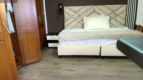 Ambar Ross online show from December 27, 7:14 pm