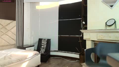 Ambar Ross online show from December 14, 7:14 pm