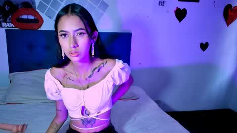 Snapshot of amberx_sweet chatting on September 22, 9:24 pm Amber  online show from September 22, 9:24 pm