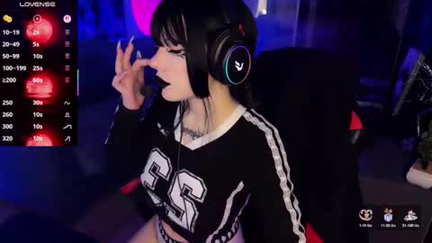 Snapshot of amelia_aley_ chatting on October 23, 11:05 am Amelia Aley online show from October 23, 11:05 am