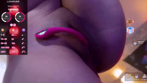 Amelia Aley  online show from January 16, 10:00 am