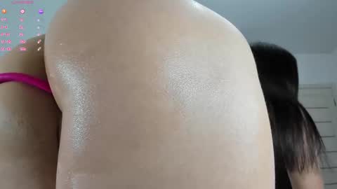 amelie_25 online show from November 12, 11:36 pm