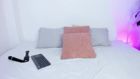 Amelie  online show from November 13, 7:13 pm