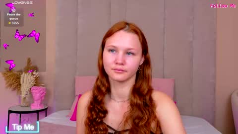 AmeliRoyse online show from November 9, 5:53 pm