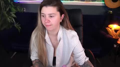 amellymillyy online show from November 23, 7:59 pm