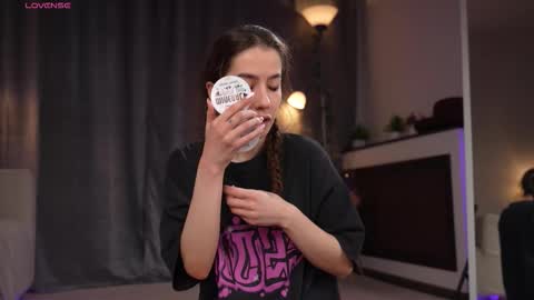 Amy  online show from February 26, 4:55 am