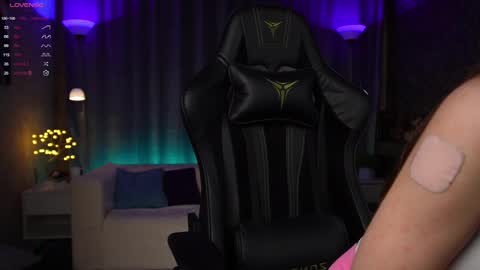 Amy  online show from March 2, 2:08 am