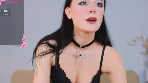 Snapshot of ammy_slay chatting on October 19, 10:06 am Amy online show from October 19, 10:06 am